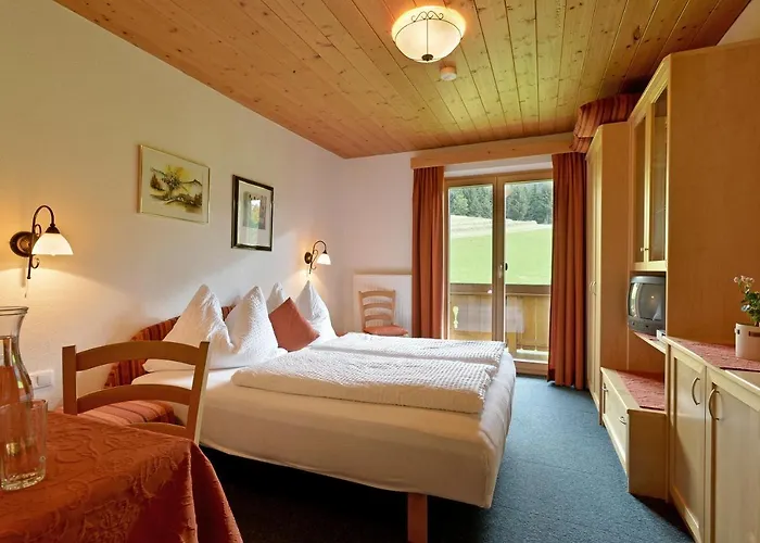 Alpengasthof Hirschberg 蒂罗的圣约翰