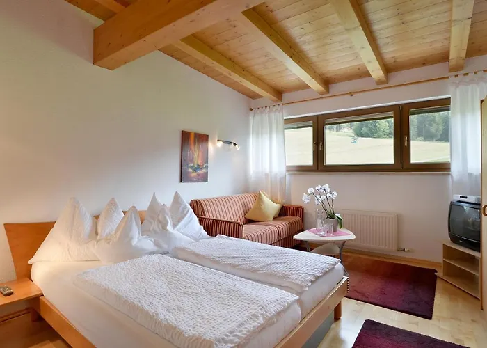 Alpengasthof Hirschberg * 蒂罗的圣约翰